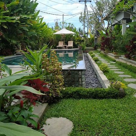 Uma Dhari Villa By Prasi Ubud Extérieur photo